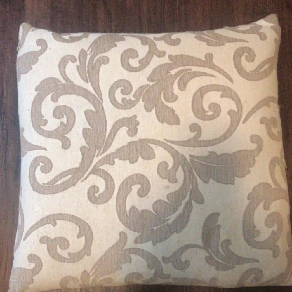Throw pillow